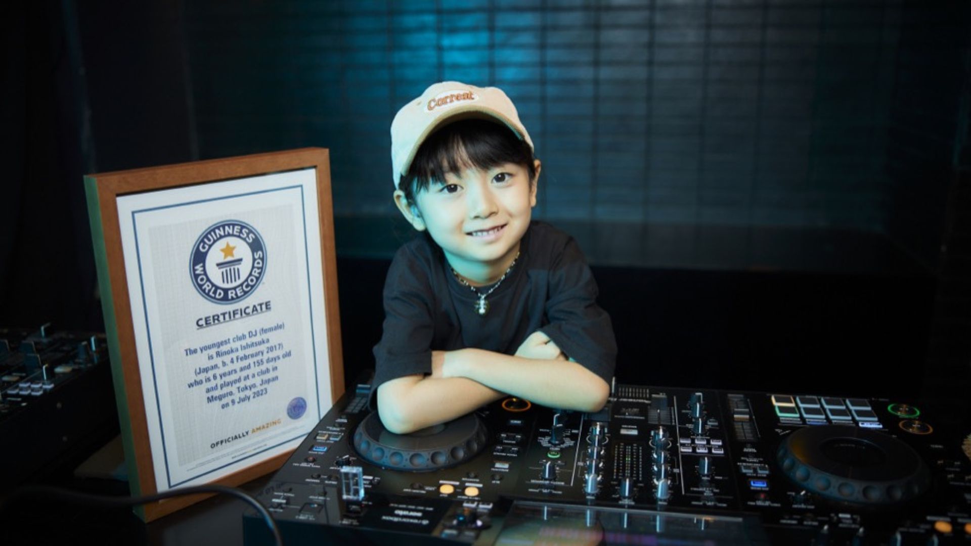 DJ Rinoka: La artista más joven en las tornamesas, reconocida por Guinness World Records
